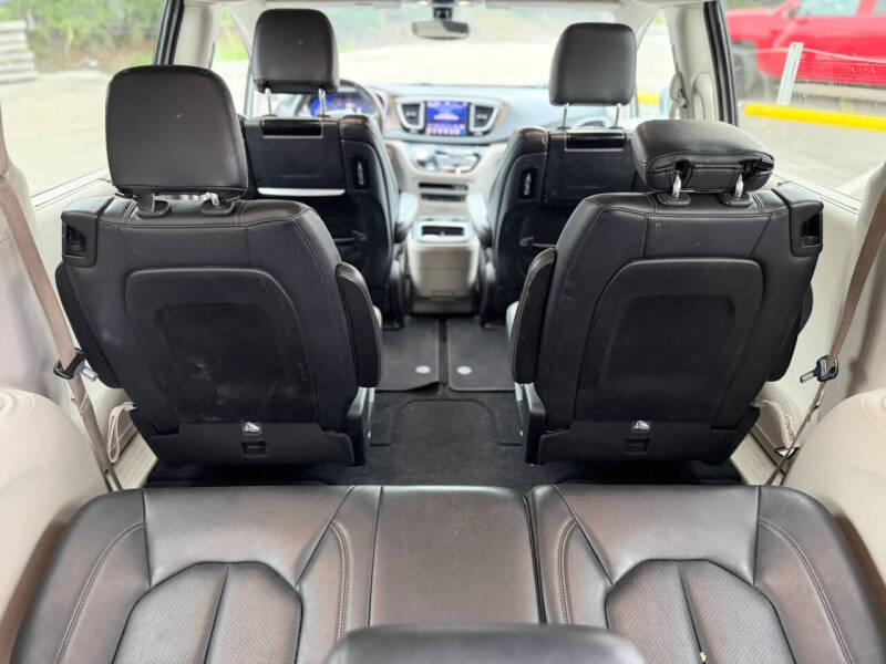 2018 Chrysler Pacifica Touring L Plus