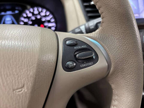 2013 Nissan Pathfinder Platinum