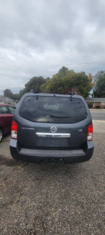 2012 Nissan Pathfinder LE