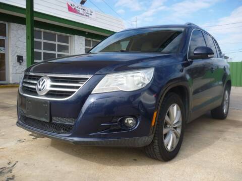 2011 Volkswagen Tiguan for sale at Auto Outlet Inc. in Houston TX
