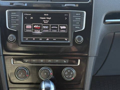 2016 Volkswagen Golf GTI Autobahn