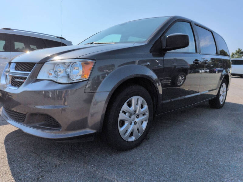 2018 Dodge Grand Caravan SE's photo