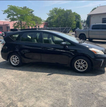 2012 Toyota Prius v Three