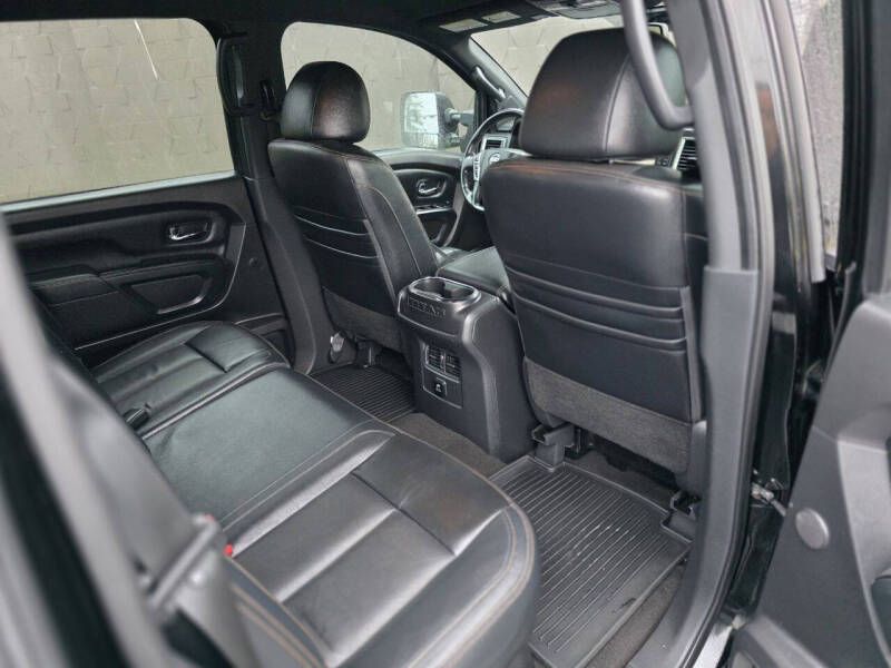 2018 Nissan Titan XD SL