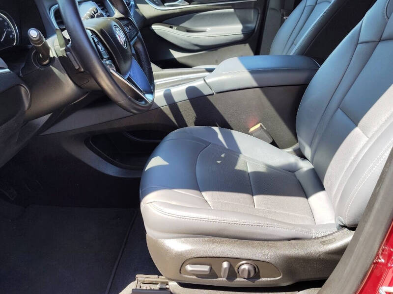 2023 Buick Enclave Essence