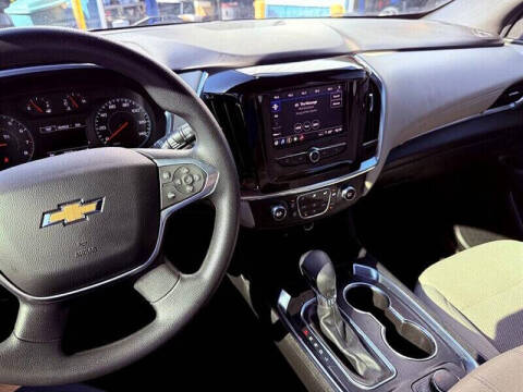 2022 Chevrolet Traverse LS