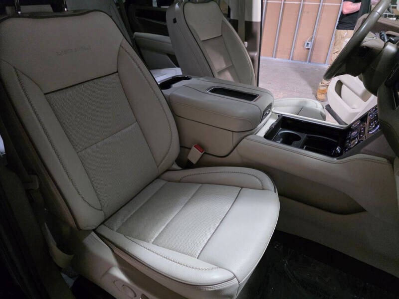 2023 GMC Yukon Denali