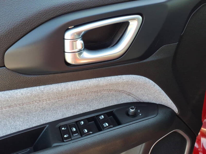 2023 Jeep Compass Latitude Lux