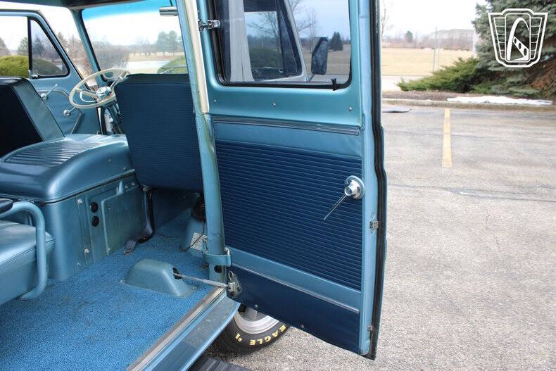 1967 Ford E-150