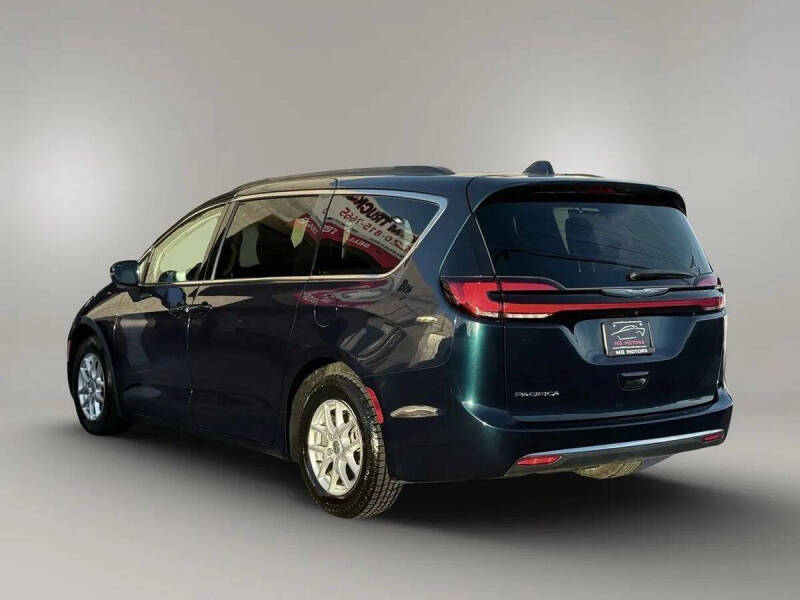 2022 Chrysler Pacifica Touring L