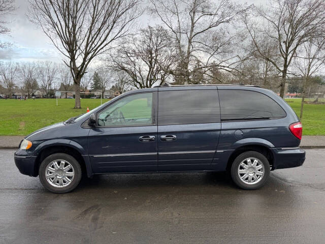 Used 2007 Chrysler Town & Country Limited with VIN 2A4GP64L07R210397 for sale in Portland, OR