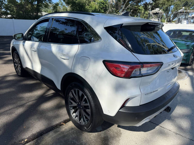 2020 Ford Escape Titanium