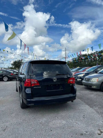 2010 Volkswagen Routan