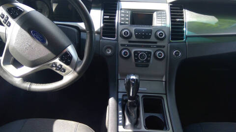 2018 Ford Taurus SEL