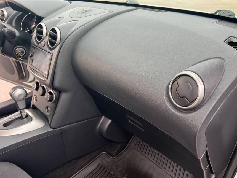 2011 Nissan Rogue S
