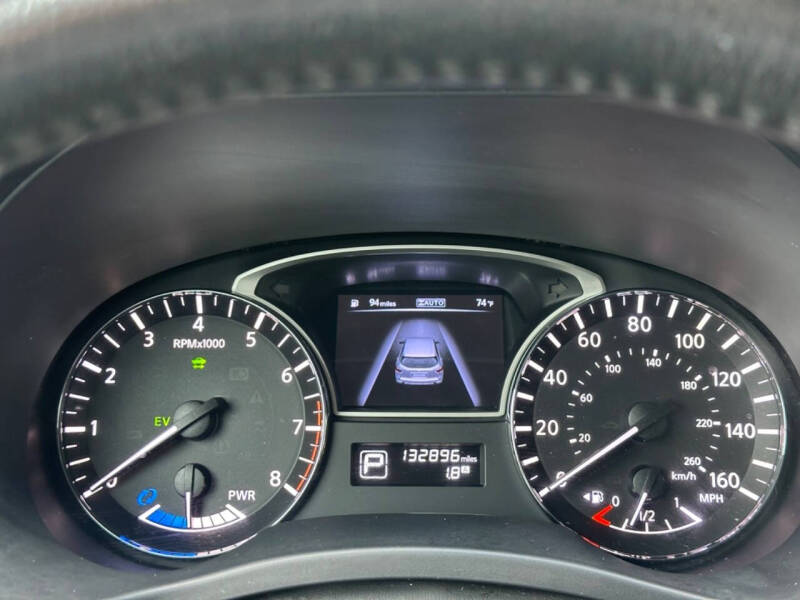 2014 Nissan Pathfinder Hybrid Platinum