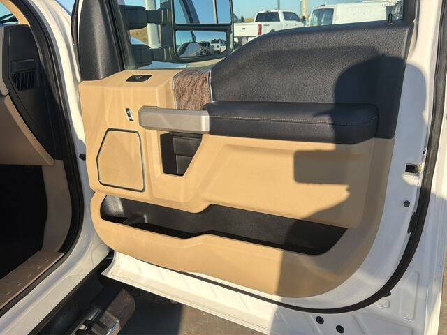 2019 Ford F-350 Super Duty Lariat