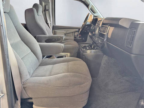 2018 GMC Savana 2500