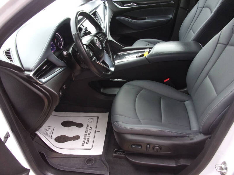 2024 Buick Enclave Essence