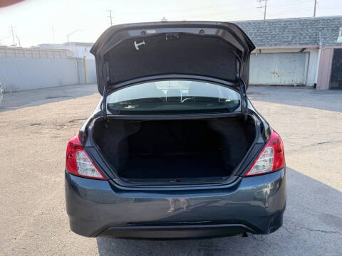 2015 Nissan Versa 1.6 S