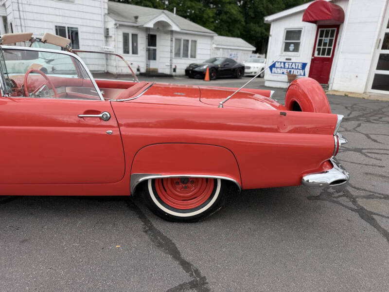 1956 Ford Thunderbird