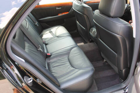 2004 Lexus LS 430