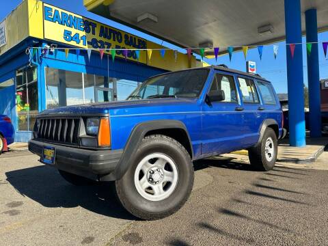 1995 Jeep Cherokee for sale at Earnest Auto Sales in Roseburg OR
