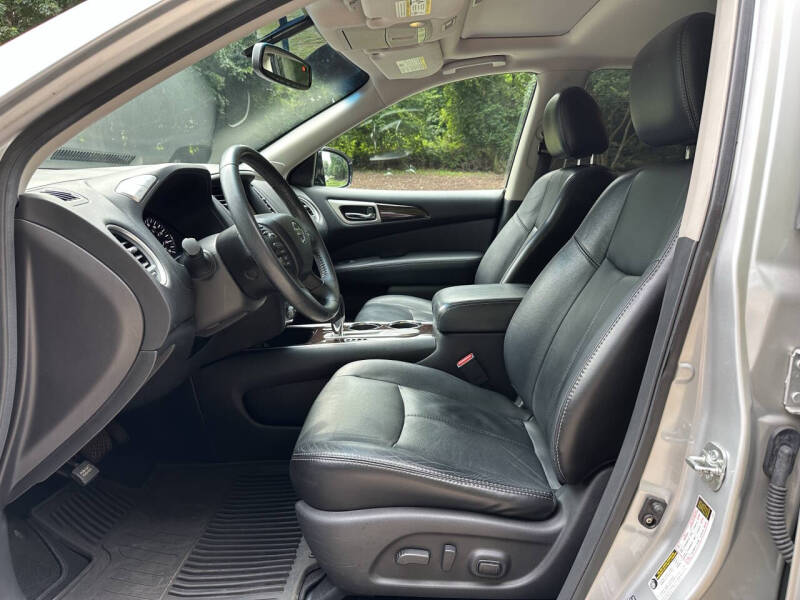 2014 Nissan Pathfinder SL