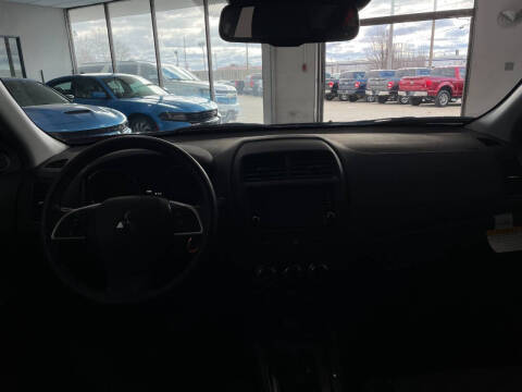 2024 Mitsubishi Outlander Sport ES