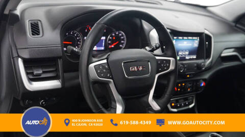 2023 GMC Terrain SLT