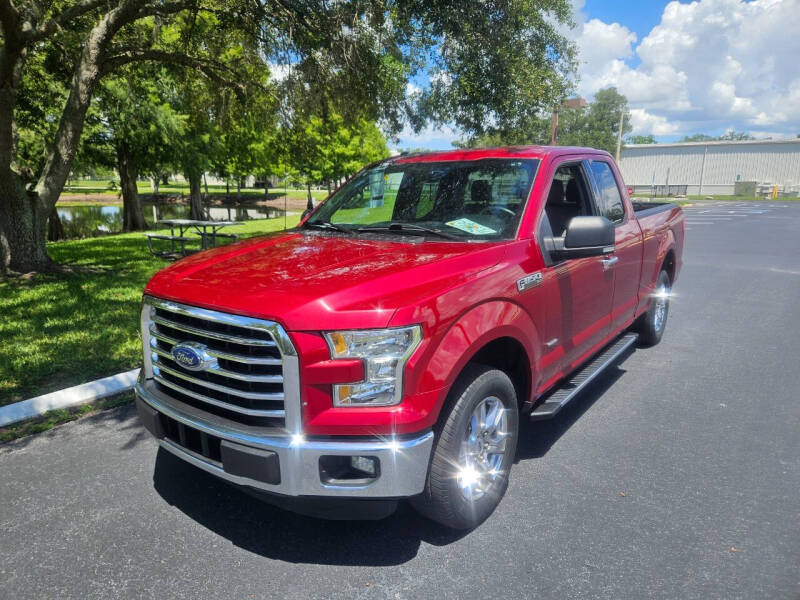 2015 Ford F-150 XLT photo 16