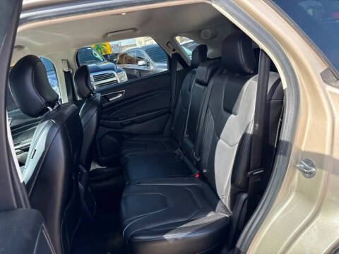 2017 Ford Edge Titanium