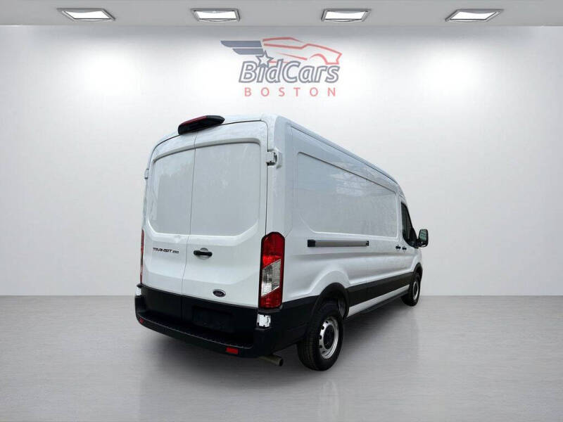 2025 Ford Transit 250