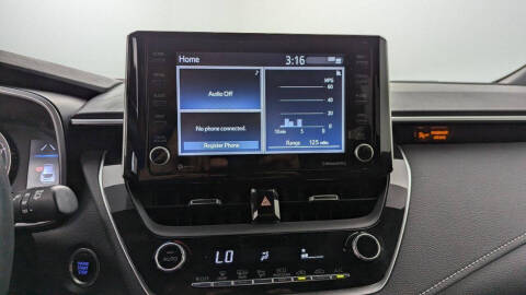 2022 Toyota Corolla Hatchback SE