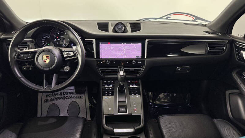 2023 Porsche Macan