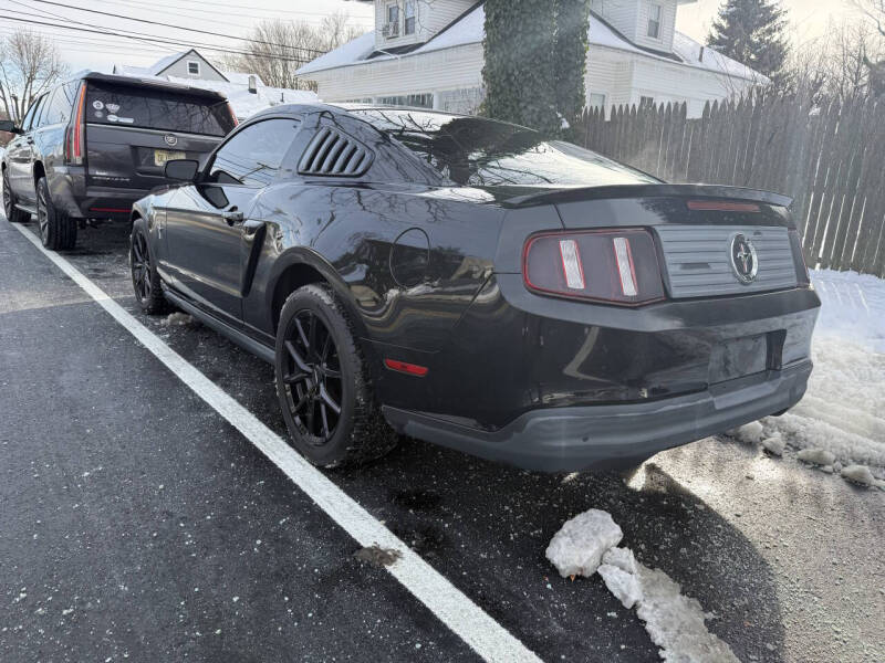 2010 Ford Mustang V6 Premium