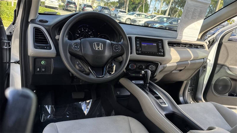 2020 Honda HR-V LX