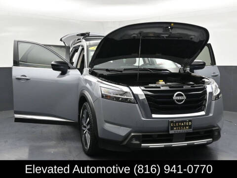 2022 Nissan Pathfinder Platinum