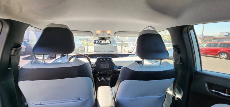 2019 Toyota Prius XLE AWD-e