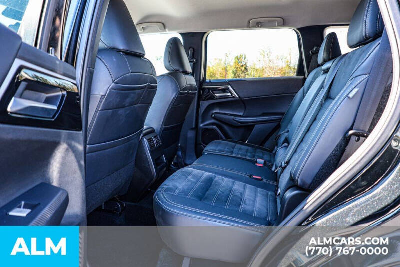 2024 Mitsubishi Outlander SE