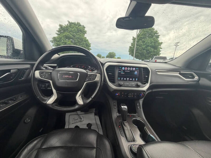 2017 GMC Acadia SLT-2