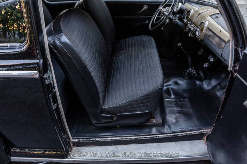 1948 Ford Super Deluxe