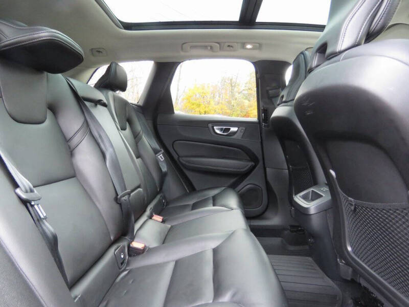 2023 Volvo XC60 B5 Core