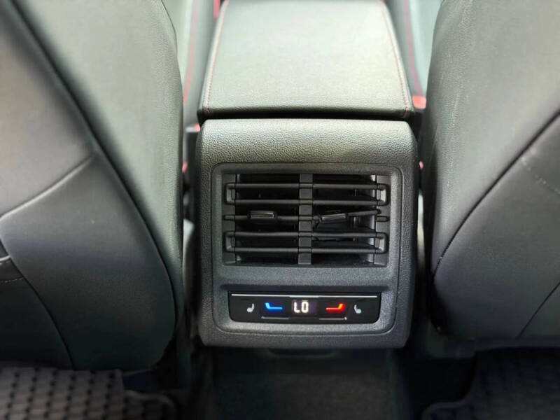 2022 Volkswagen Golf GTI Autobahn