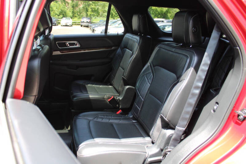 2017 Ford Explorer Platinum