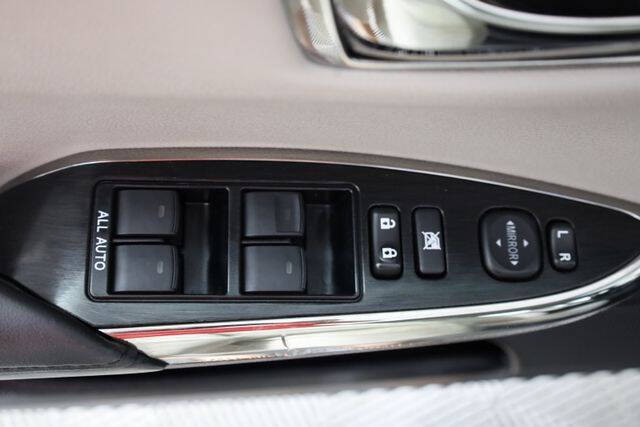 2017 Toyota Avalon XLE