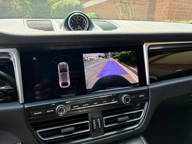 2021 Porsche Macan