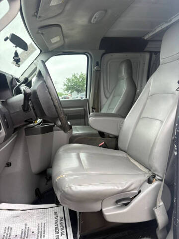 2011 Ford E-Series E-150