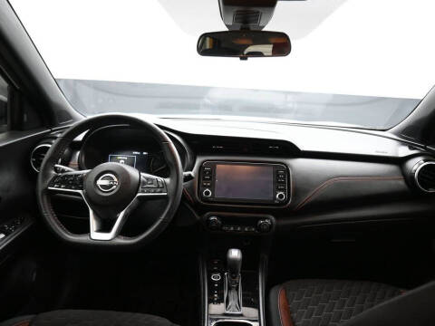 2022 Nissan Kicks SR