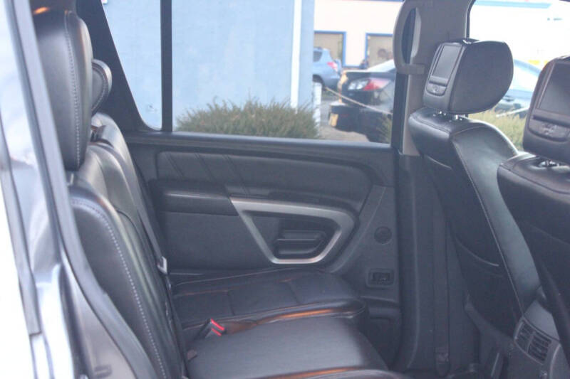 2015 Nissan Armada Platinum